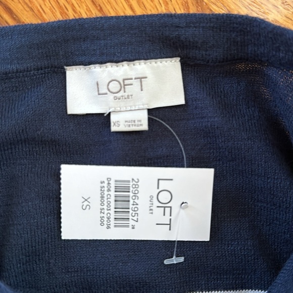 Ann Taylor Loft sweater - Picture 3 of 3